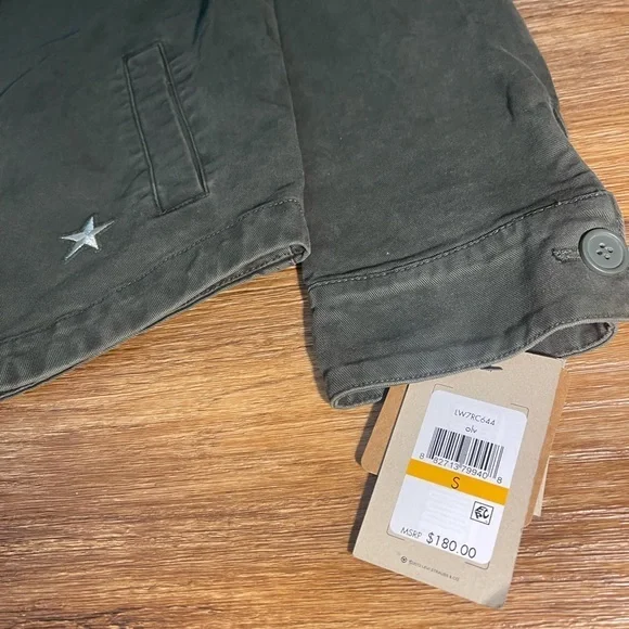 Levi’s Women's Army Olive Green‎ 4 Pocket Patched Shirt Jacket Small (LW7RC644) - Picture 5 of 8